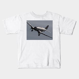 WW2 Vintage C-47B Skytrain - close version Kids T-Shirt